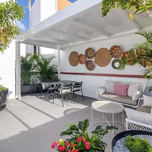  Apartamento Flatguest Viriato - Wifi - Ac - Terraza Compartida España